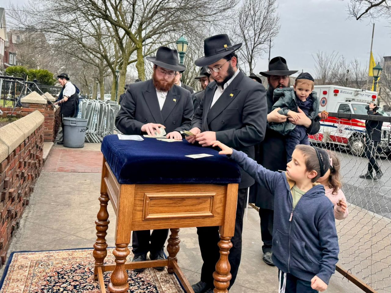 הגלריה השבועית - שבוע פרשת ויקהל-פקודי ב-770